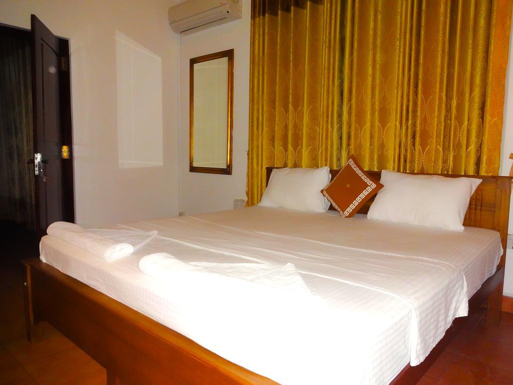 The Blue Beach Guesthouse Negombo Luaran gambar