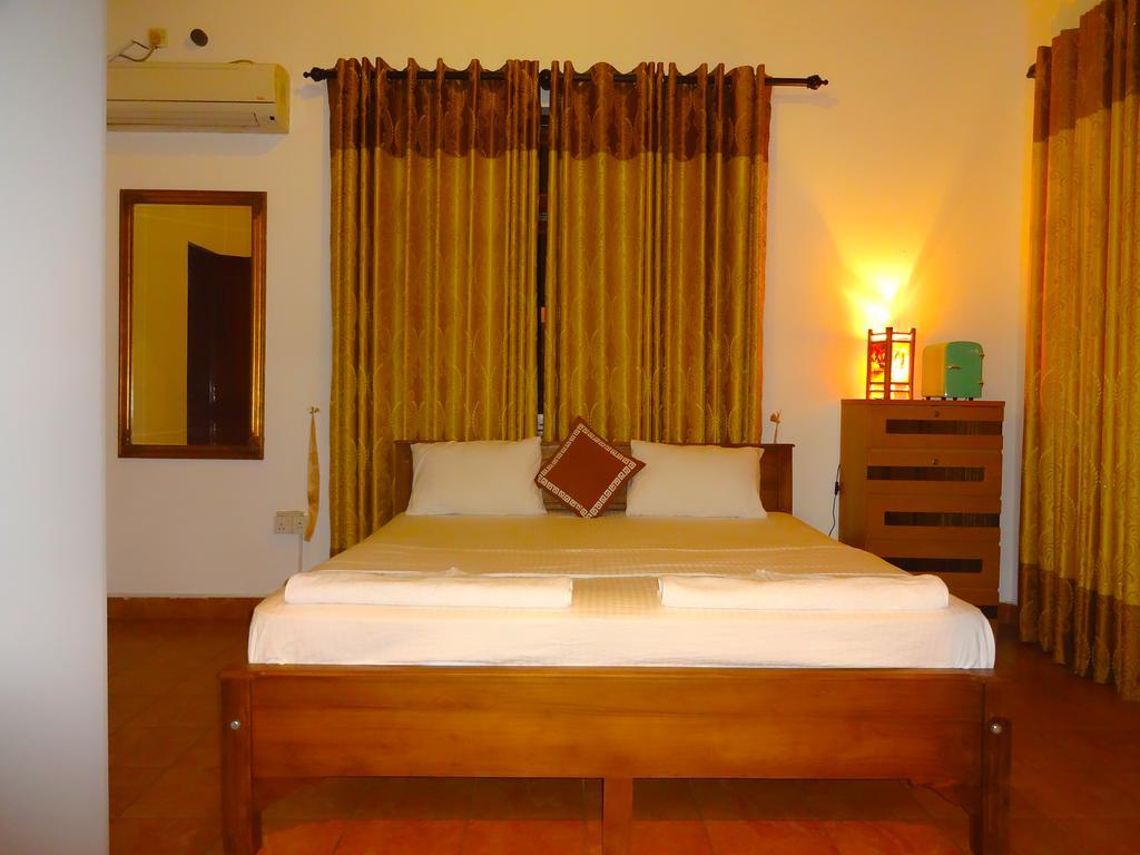 The Blue Beach Guesthouse Negombo Luaran gambar