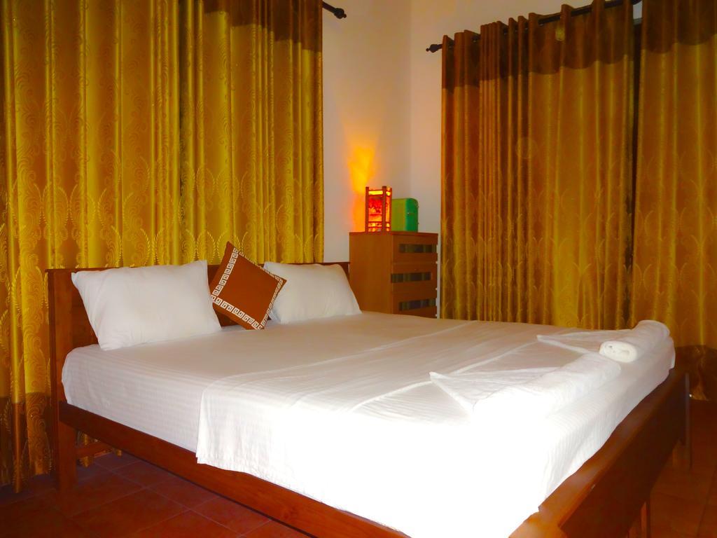 The Blue Beach Guesthouse Negombo Luaran gambar